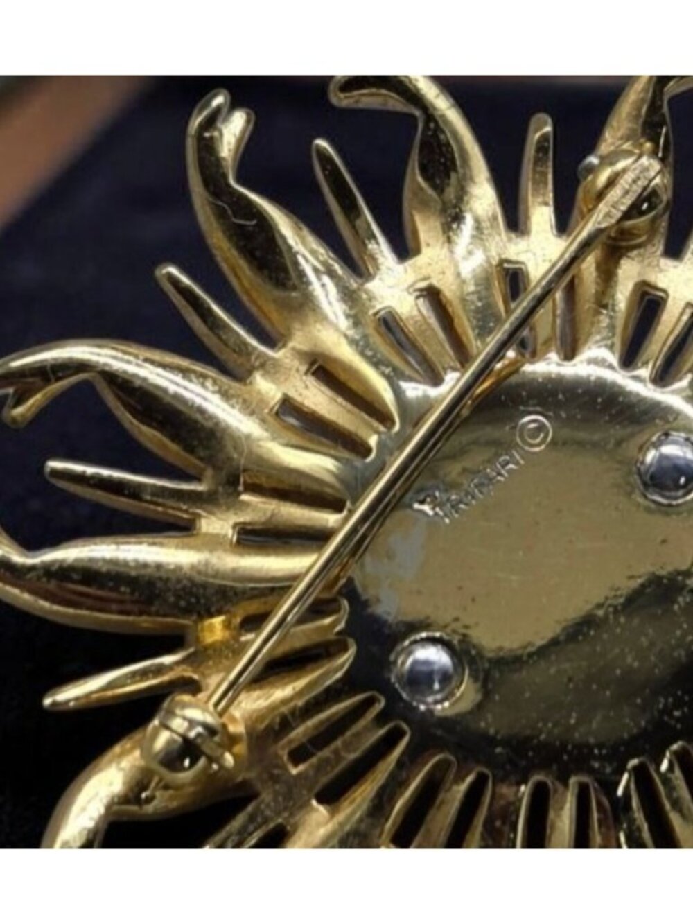 Vintage Crown Trifari Alfred Philippe Blue Crystal Chrysanthemum Flower Brooch - Picture 6 of 16